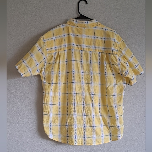 Womens embroidered/ checkered button-down top. - Picture 8 of 8